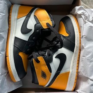 Toddler Jordan 1 Retro size 10c